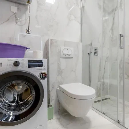 Apartament Athos Square