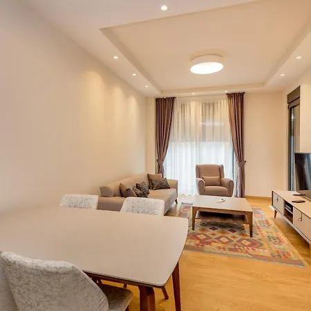 Athos Square Apartament