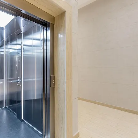 Athos Square * Podgorica