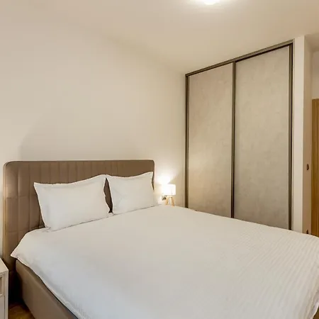 Apartment Athos Square Podgorica