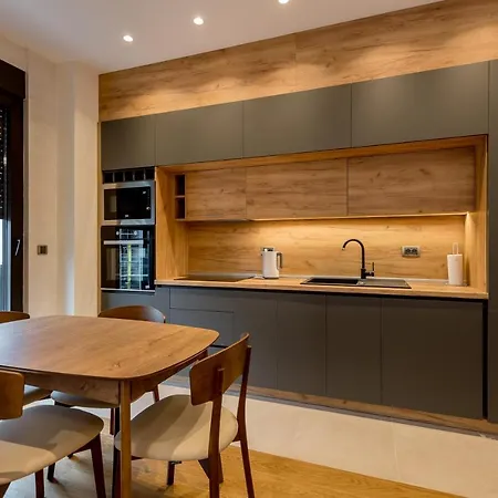 Apartment Athos Square Podgorica