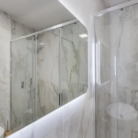 Athos Square פודגוריצה