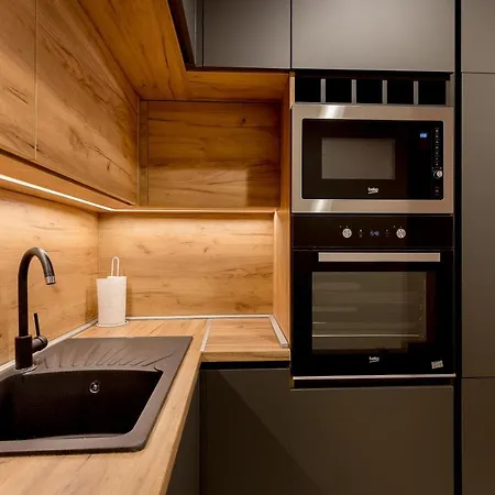 Athos Square דירה *