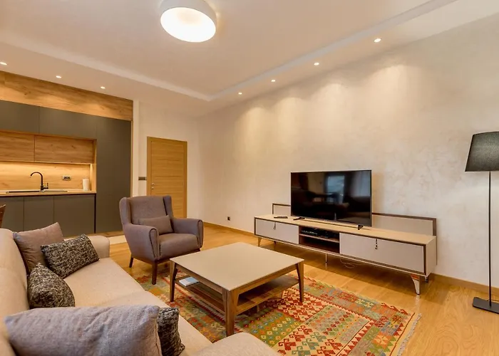 Apartmán Athos Square *