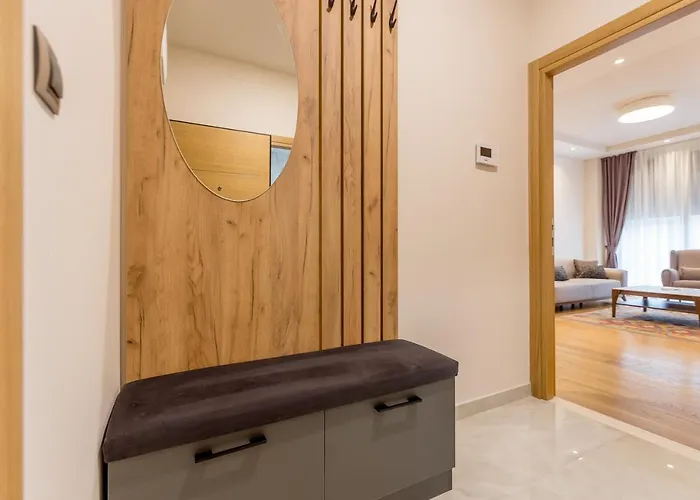 Apartmán Athos Square *