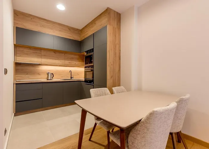 Athos Square Apartament *