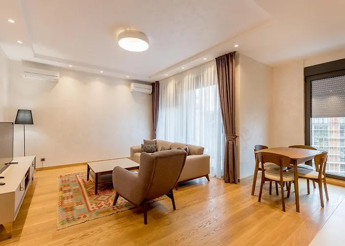 Athos Square Apartament *