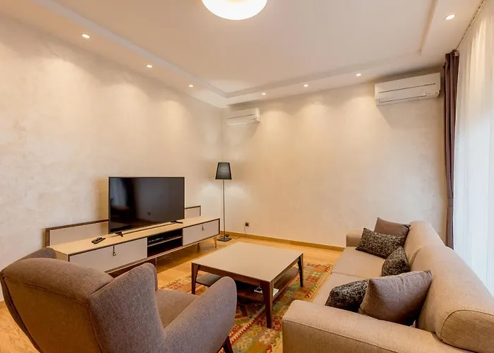 Athos Square Apartment